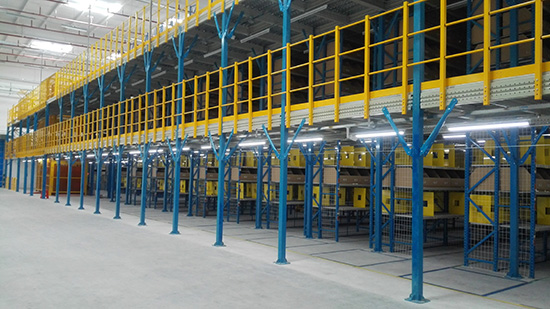 立体库货架、工业提升门、登车桥