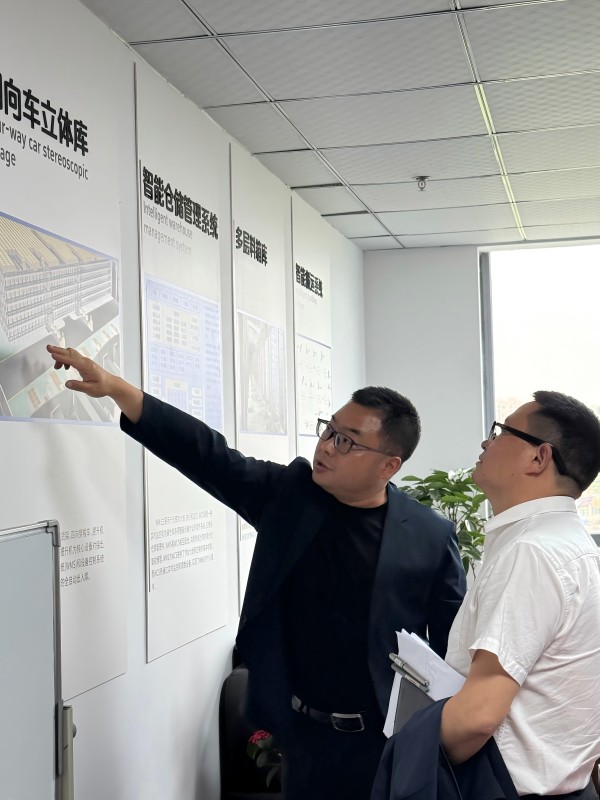 政企联动赋能智造升级 成都芯谷调研组赴见田科技共谋智能设备创新发展